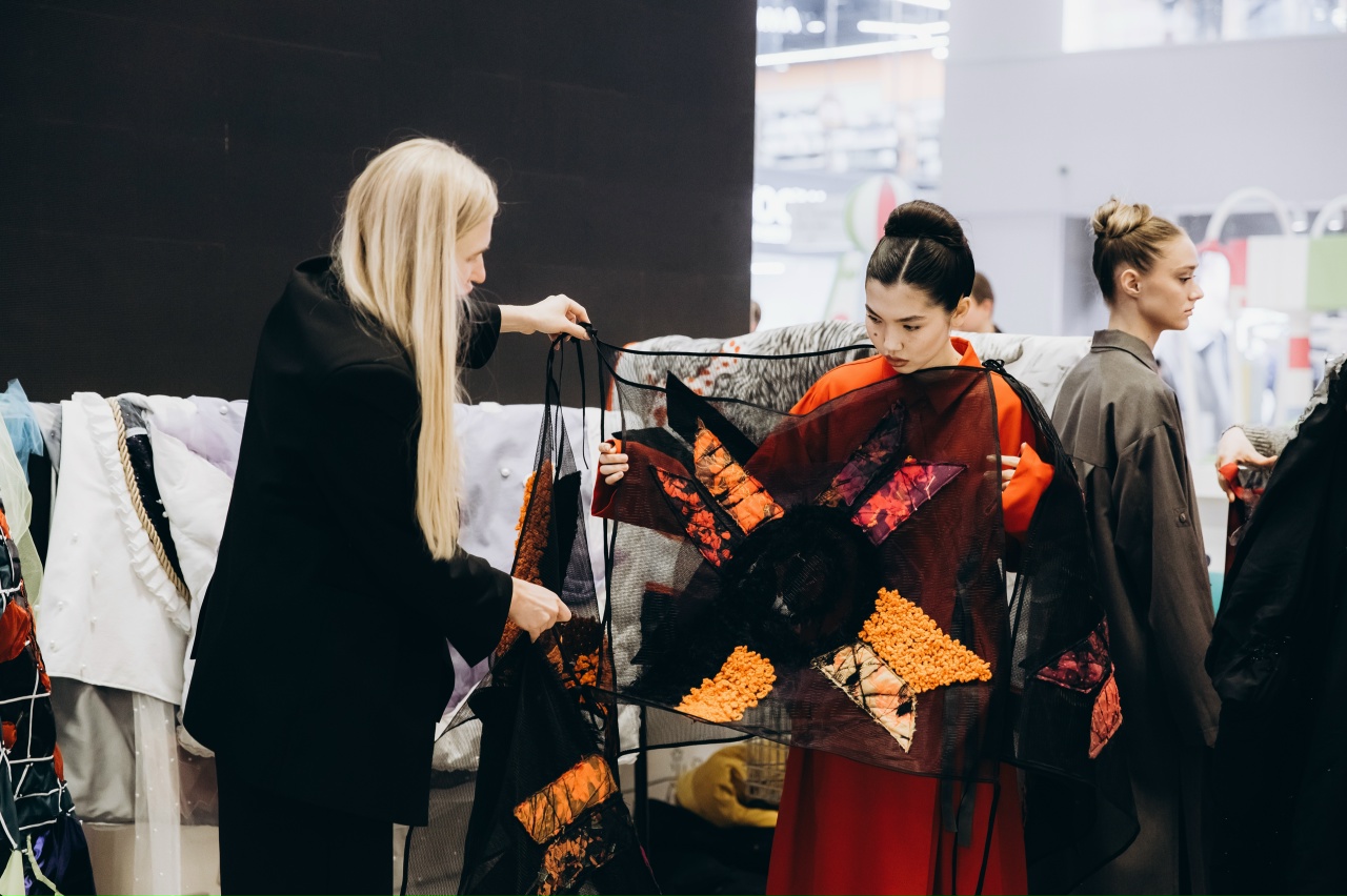 ������ � ��������� ����